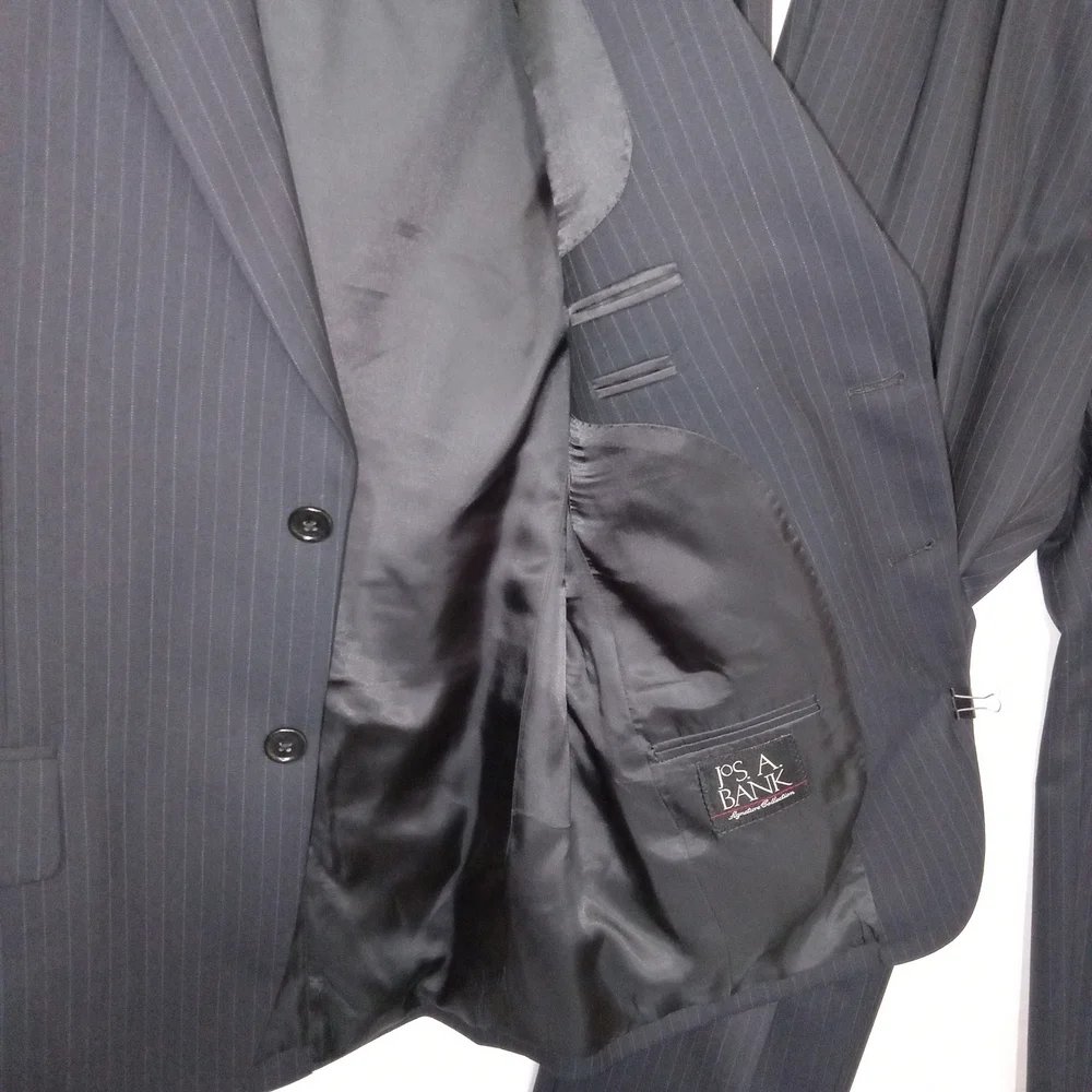 Jos A Bank Black 100% Wool Pinstriped Full Suit Set Blazer Size 38S Pants 32x28 - Picture 3 of 15